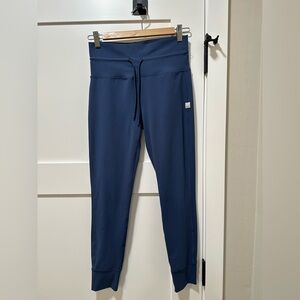 Vuori Daily Leggings Color French Blue Size M